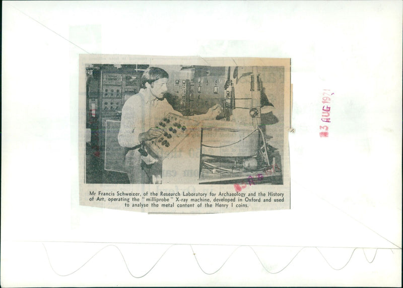 Oxford University researcher Francis Schweizer operates a milliprobe X-ray machine to analyse the metal content of Henry I coins. - Vintage Photograph