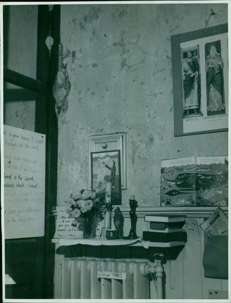 A fungal growth is seen on the walls of a classroom at Josephs School and Clements in Oxford. - Vintage Photograph