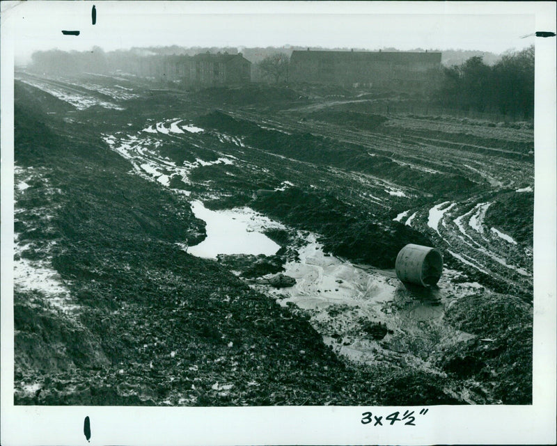 A sea of mud forms on the south side of the bridges in Waiwan, China on December 29, 1958. - Vintage Photograph