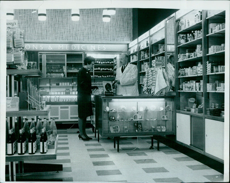 A new chemist has opened in Summertown, Oxford. - Vintage Photograph