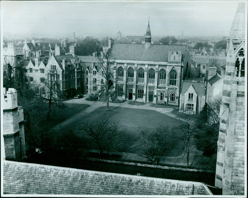 Students gather in Brasenose College Quadrangle at Oxford University. - Vintage Photograph