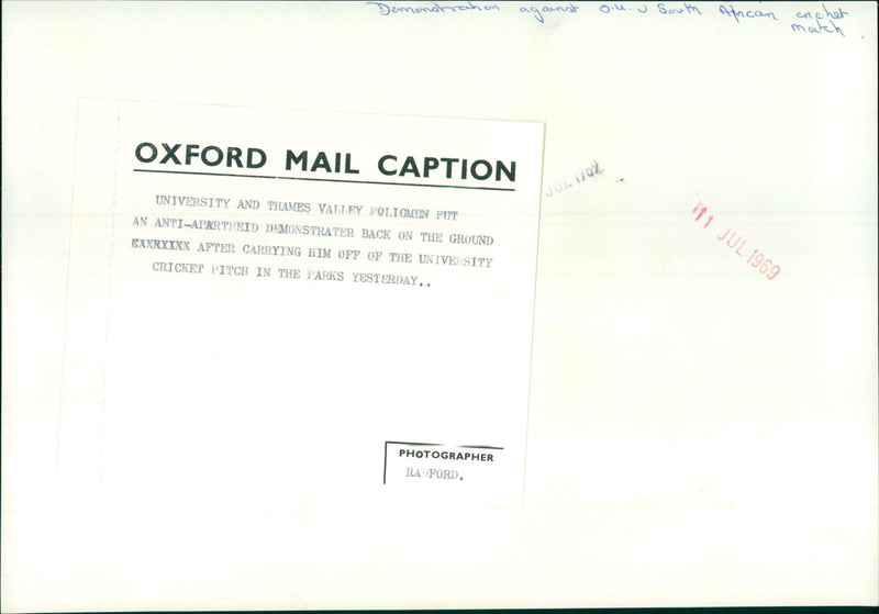 Anti-Apartheid Demonstrater Removed From Oxford Mail University Pitch. - Vintage Photograph