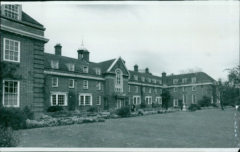 Students at St. Hugh's College in Oxford, England. - Vintage Photograph