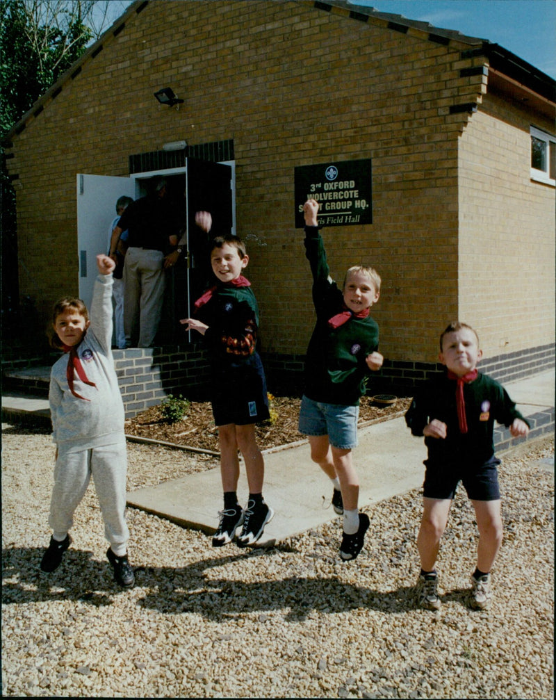 The 3rd Oxford Wolvercote Scout Group celebrates the opening of their new hall on September 9th, 2000. - Vintage Photograph