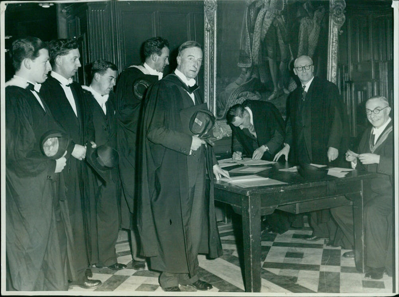 Students from M.E.G. Collieu taking their final exams in the Examination Schools. - Vintage Photograph