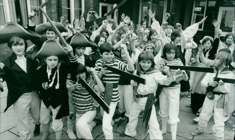 A sea of people gathered to celebrate the Hip Hip Horatio festival in London. - Vintage Photograph