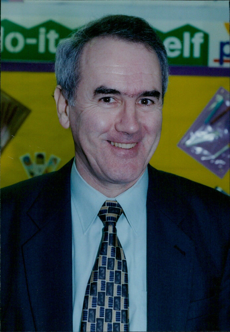 Headmaster Martin M/R Thomas speaks at the opening of Temple Conley John G School. - Vintage Photograph