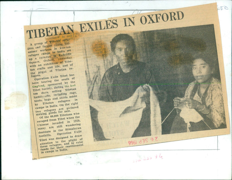 Tibetan exiles display crafts and life in Radcliffe Square, Oxford. - Vintage Photograph