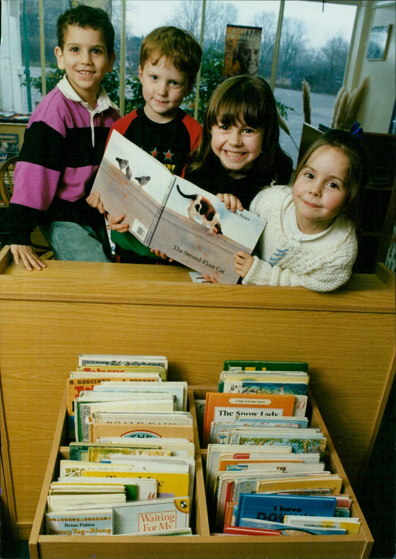 Students at Cutteslowe First School celebrate the opening of their new library. - Vintage Photograph