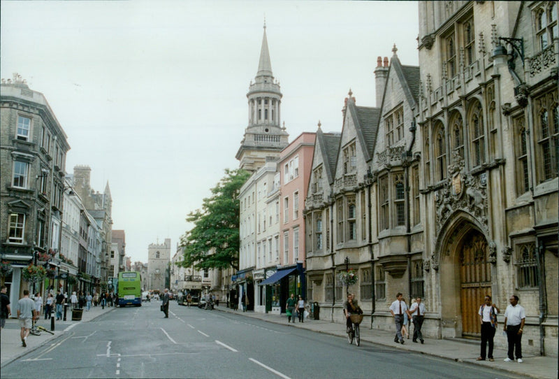 George Reszeter captures two different views of the High Street in Oxford. - Vintage Photograph