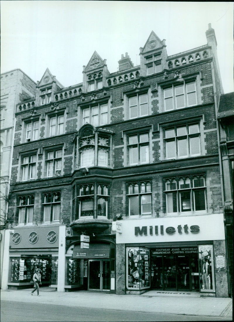 Oxford City Council is considering expanding their conservation area to protect remaining Victorian architecture in Queen Street. - Vintage Photograph