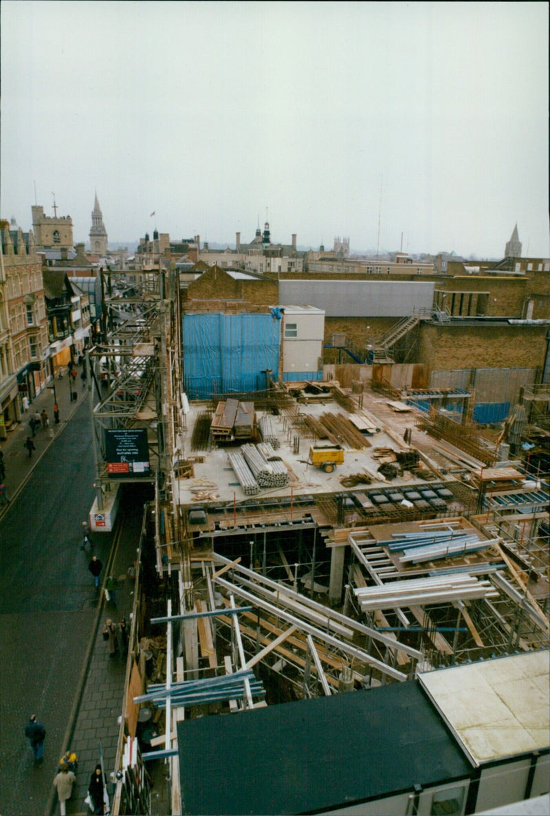 Construction begins on a new Queen Street BHS store in Oxford. - Vintage Photograph