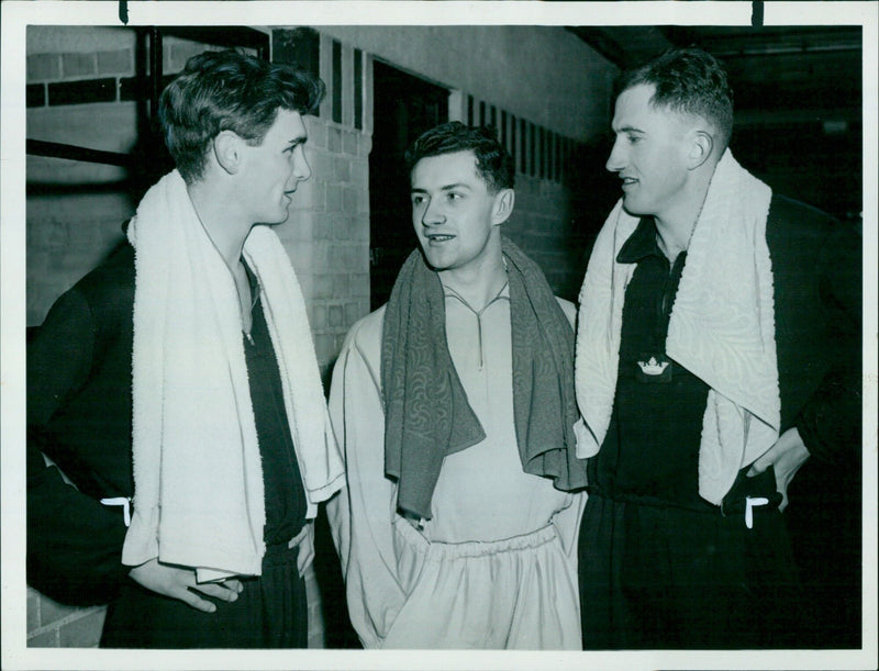 Three Oxford University swimmers competing at Temple Cowley Baths. - Vintage Photograph