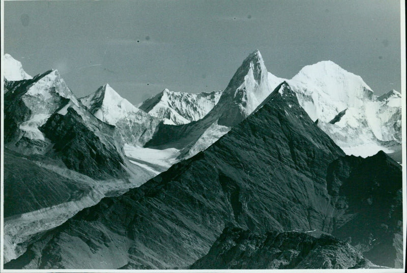 A view of the scenery and Kalanka peaks in India. - Vintage Photograph