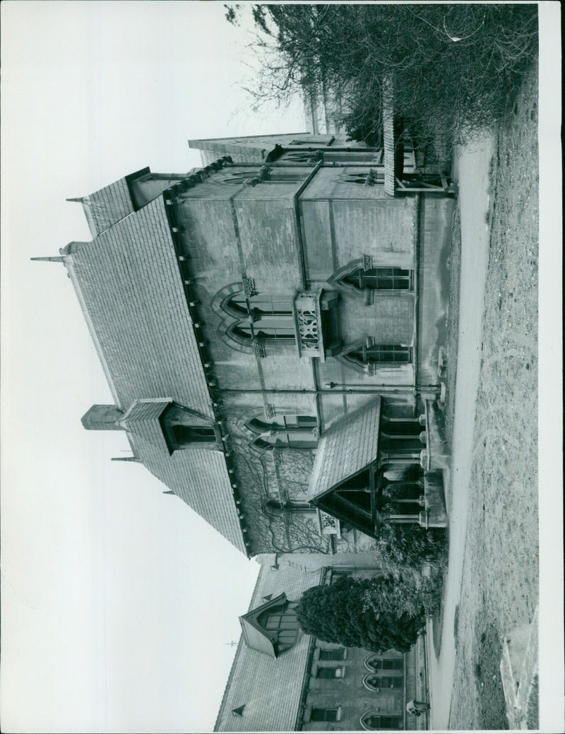 Construction of the Imogamire building in Delord Nail Pack. - Vintage Photograph