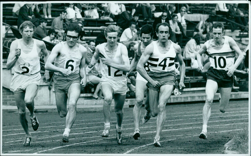 John Boulter of Achilles Club wins 800 metres race at Iffley Road Athletics Track. - Vintage Photograph