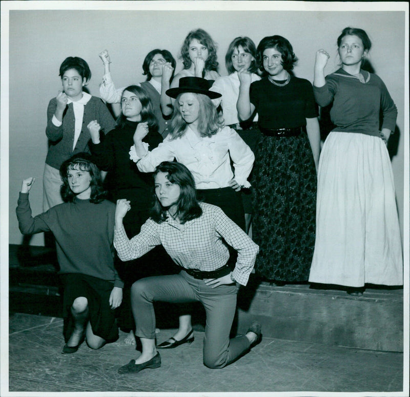 The cast of the Experimental Theatre Club's production of "You Can't do Much without a Screwdriver" on June 1, 1965. - Vintage Photograph