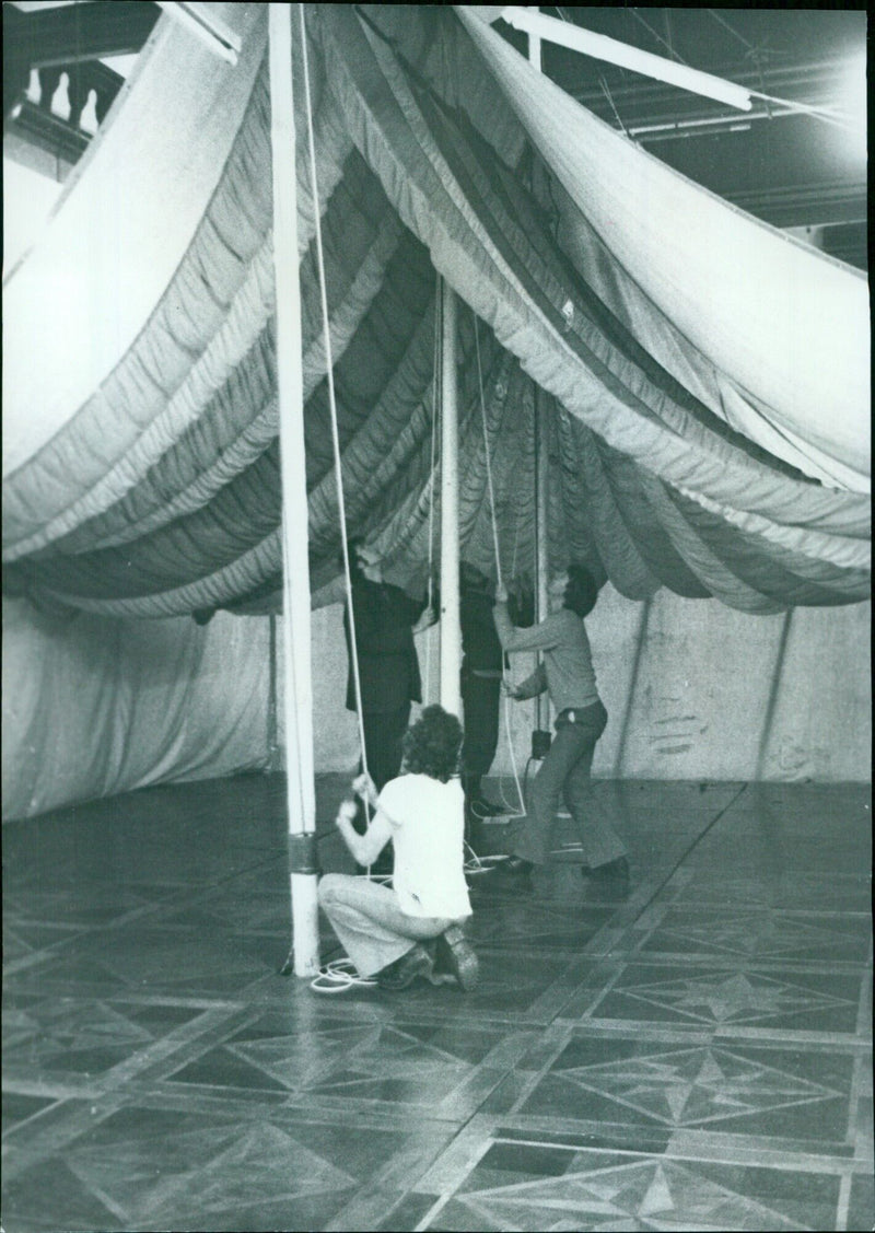 Members of the Oxford University Experimental Theatre Club rehearsing for a play. - Vintage Photograph