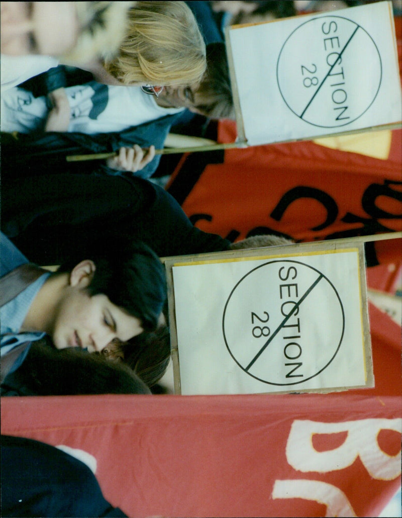 Students from Oxford University participate in a pro-gay demonstration in the center of Oxford. - Vintage Photograph