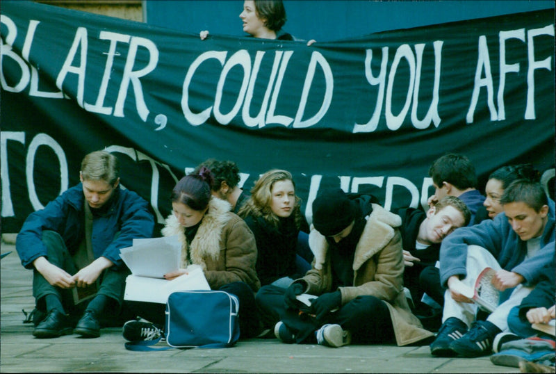 Students from Oxford University stage a sit-in protest to demand the cancellation of student fees. - Vintage Photograph