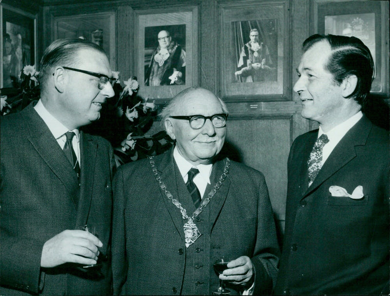 Three prominent figures prior to the Oxford Town Hall lunch. - Vintage Photograph