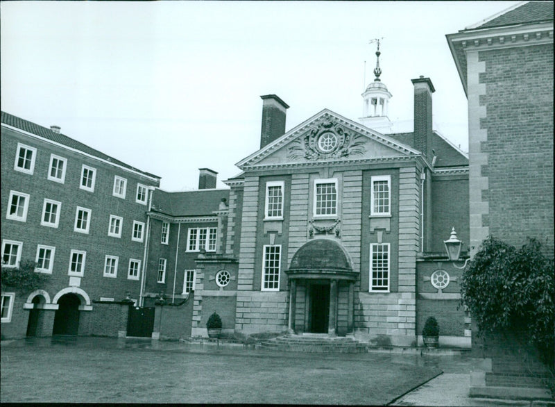 Members of the Oxford community commemorate the passing of Lady Margaret Hall. - Vintage Photograph