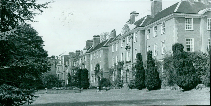 Lady Marsant in Hall wwwww, June 3, 1980. - Vintage Photograph