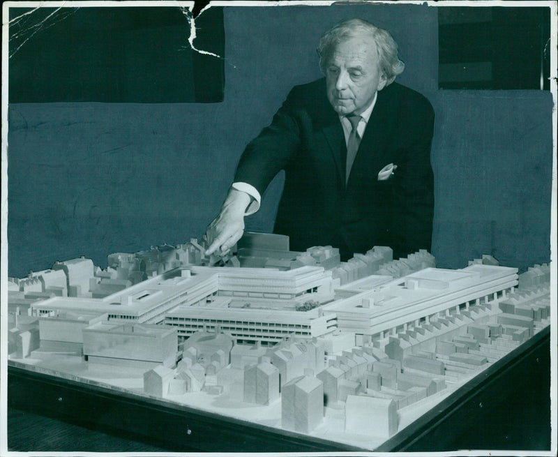 A 1969 model of a voellungball square in Loellington P. - Vintage Photograph