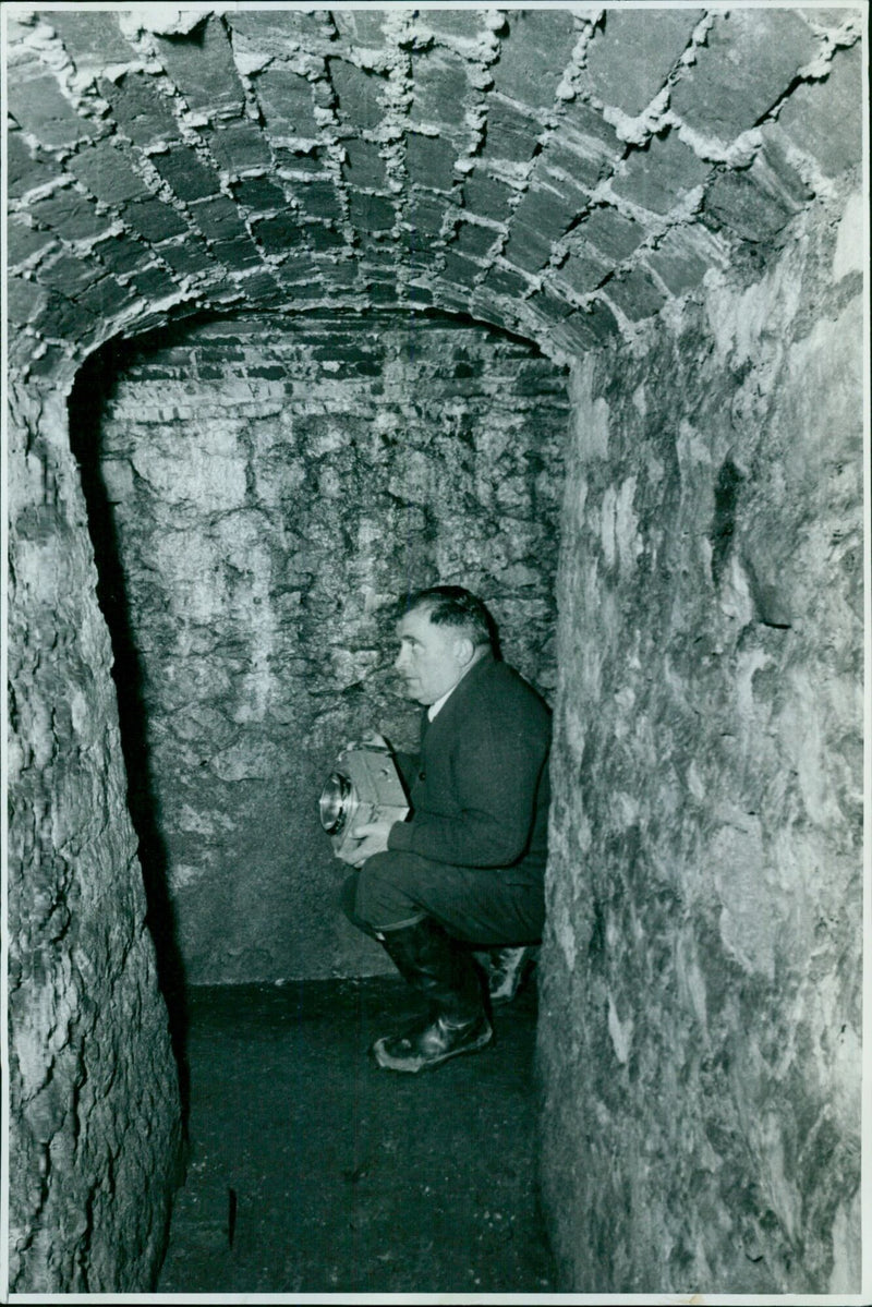 A view of the Mystory Tunnel in Oxford, England. - Vintage Photograph