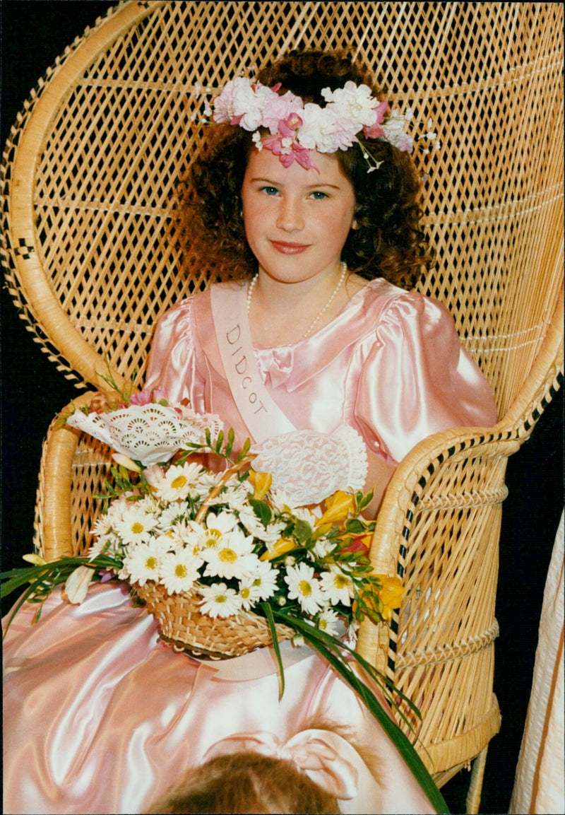 Emily Eadle of the 2nd Dideo Down's Brownies is crowned May Queen at Didcot Civic Hall. - Vintage Photograph