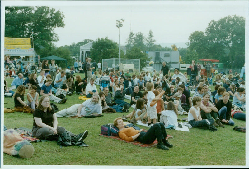 Thousands of music fans enjoy the OOMF finale at South Parks in Oxford, England. - Vintage Photograph