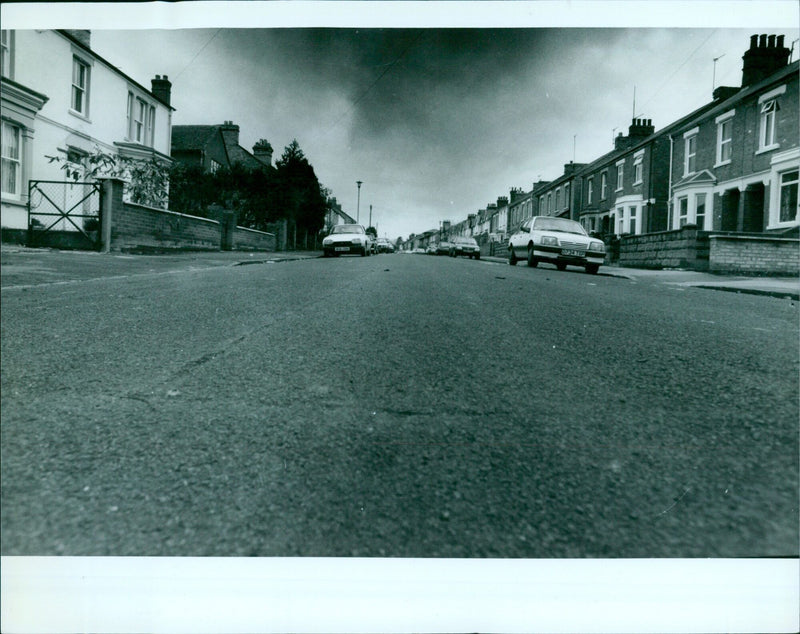 A view of Haraps &P Cutteskovis in Oxford, England on November 3, 1992. - Vintage Photograph