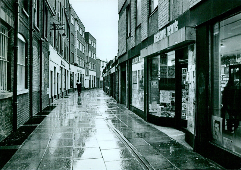 Students of Friars Entry in Oxford, England. - Vintage Photograph