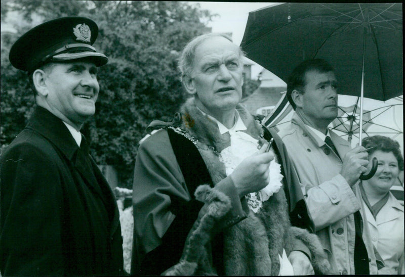 Lord Mayor and Lions Club president judge floats during parade. - Vintage Photograph