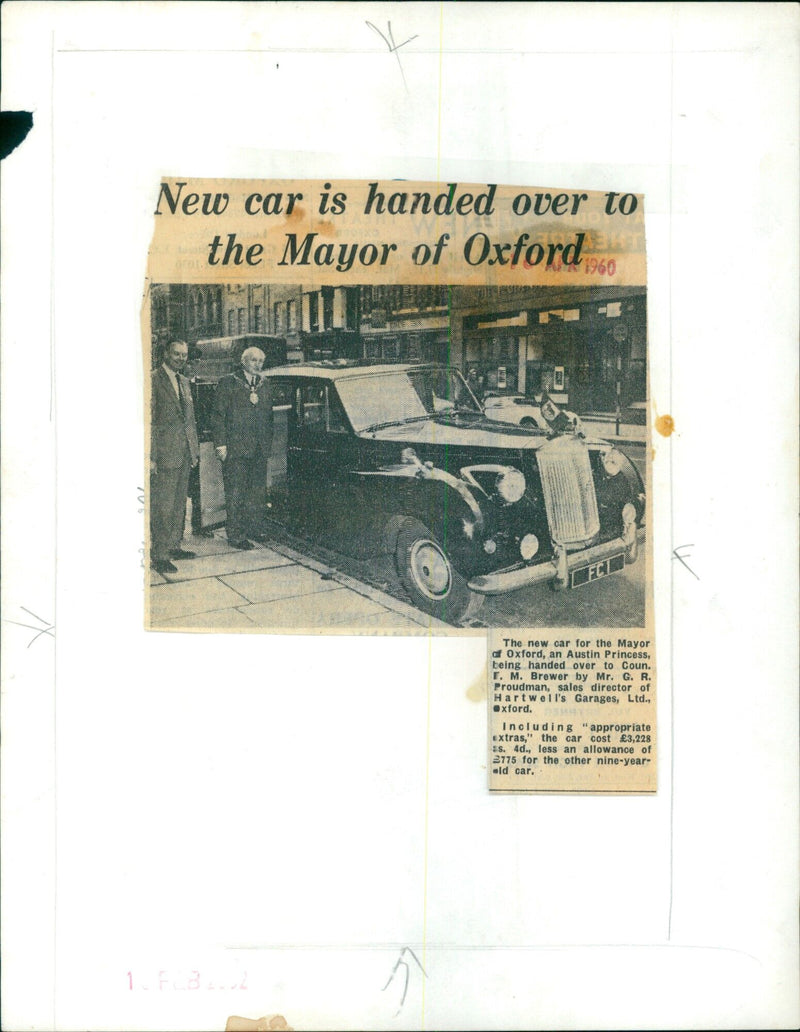 The Mayor of Oxford receiving a new car. - Vintage Photograph