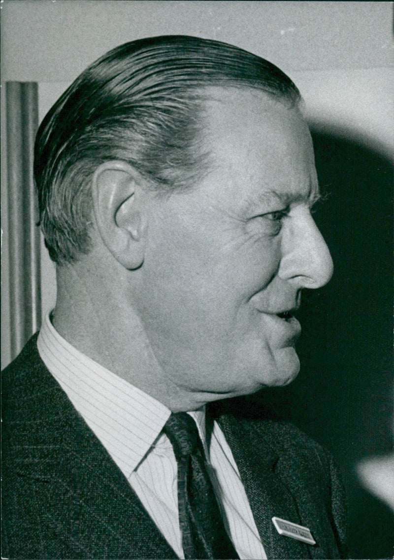 Kelsen Sir Reay Geddes, Chairman of the Dunlop Company Ltd. since 1968, poses for a photograph. - Vintage Photograph