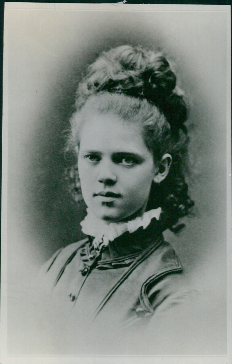 Alice Andersson, mother of Hans mor f, is seen in Göteborg, Sweden on June 24, 1958. - Vintage Photograph