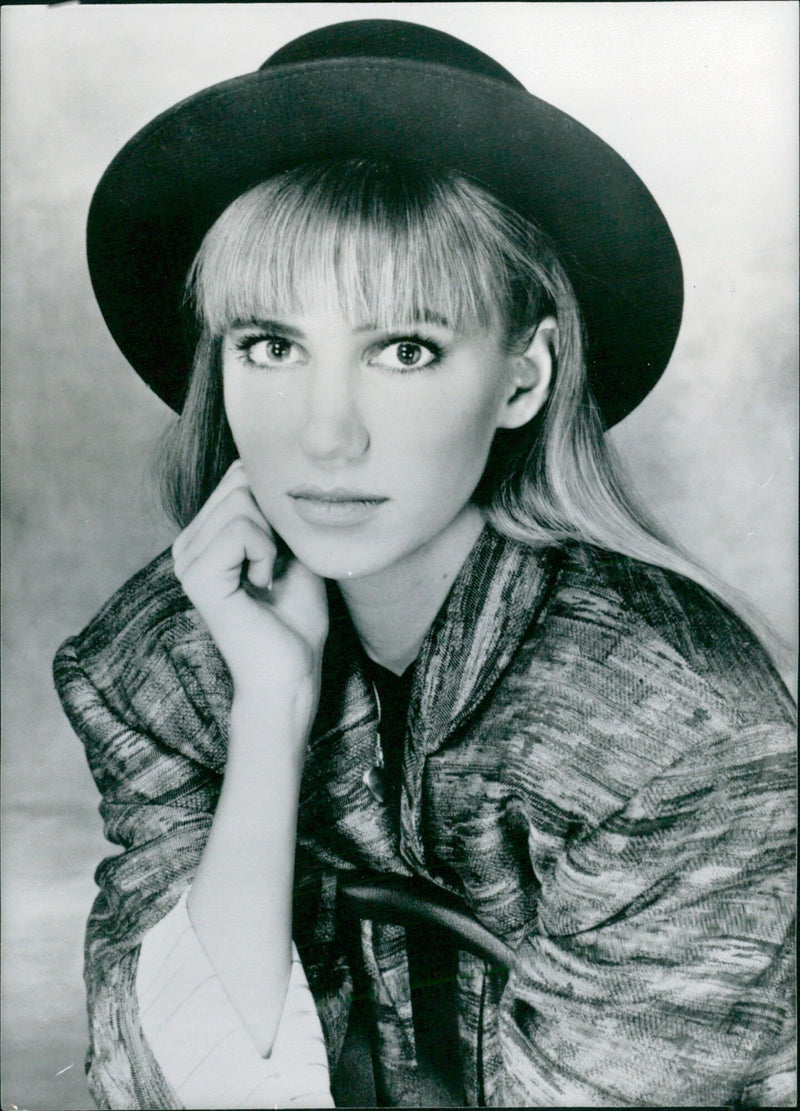 US singer Debbie Gibson poses for a portrait in 1989, having achieved five top five US singles in her career. - Vintage Photograph