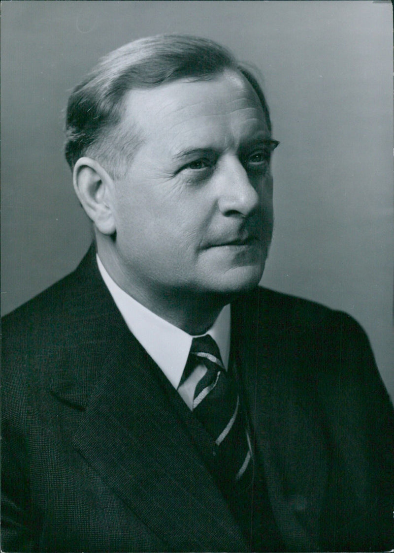 Dr. W. Idris Jones, Director General of Research for the National Coal Board, has been appointed President of the Institute of Fuel, effective October, 1953. - Vintage Photograph