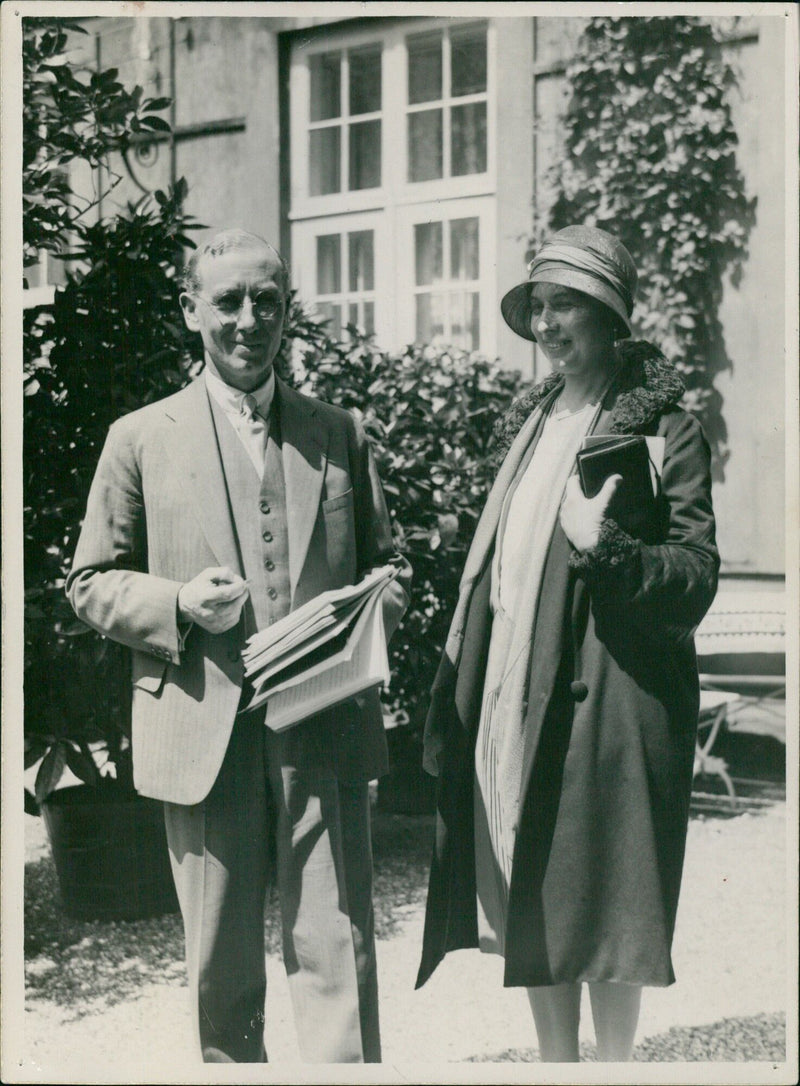 Members of the Swedish delegation attending the International Congress of Women in 1929 in The Hague, Netherlands. - Vintage Photograph