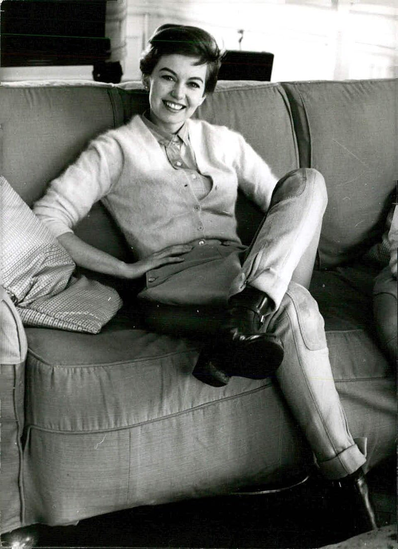 British film star Janette Scott smiles for the camera in a classic portrait taken in 1903. - Vintage Photograph