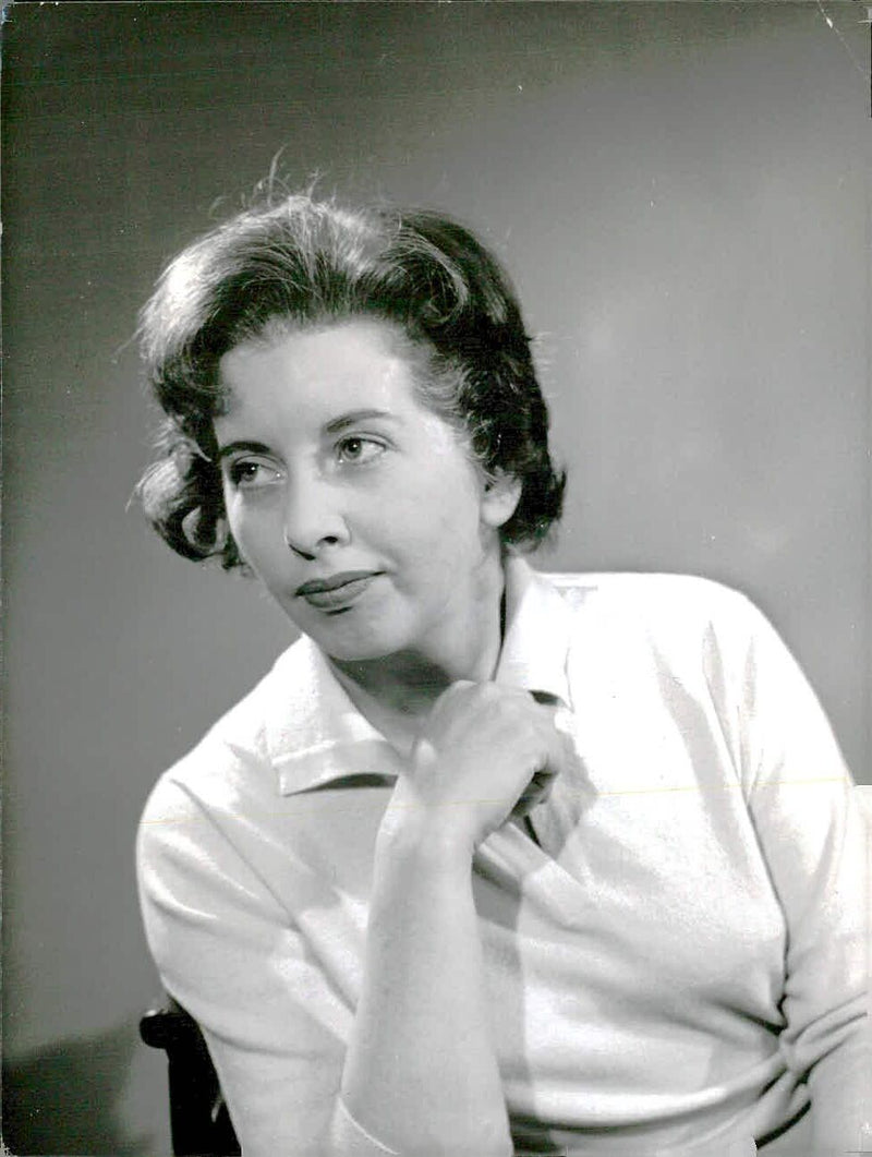 Labour Member of Parliament Judith Hart poses for a portrait in London on June 3, 1961. Credit: Tom Blau/Camera Press/Getty Images - Vintage Photograph