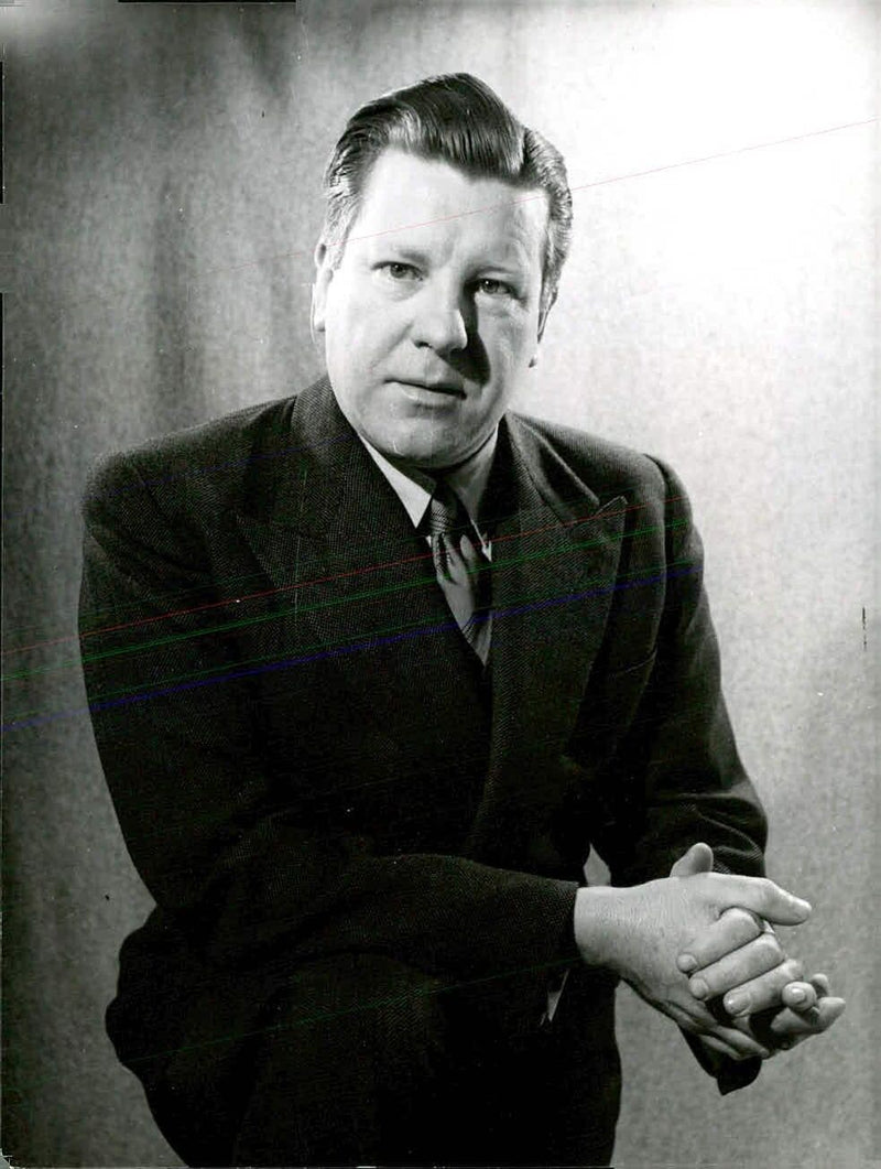 British trade union leaders Charles Smith, General Secretary of the Post Office Engineering Union, is seen in a portrait study taken by Tom Blau. - Vintage Photograph