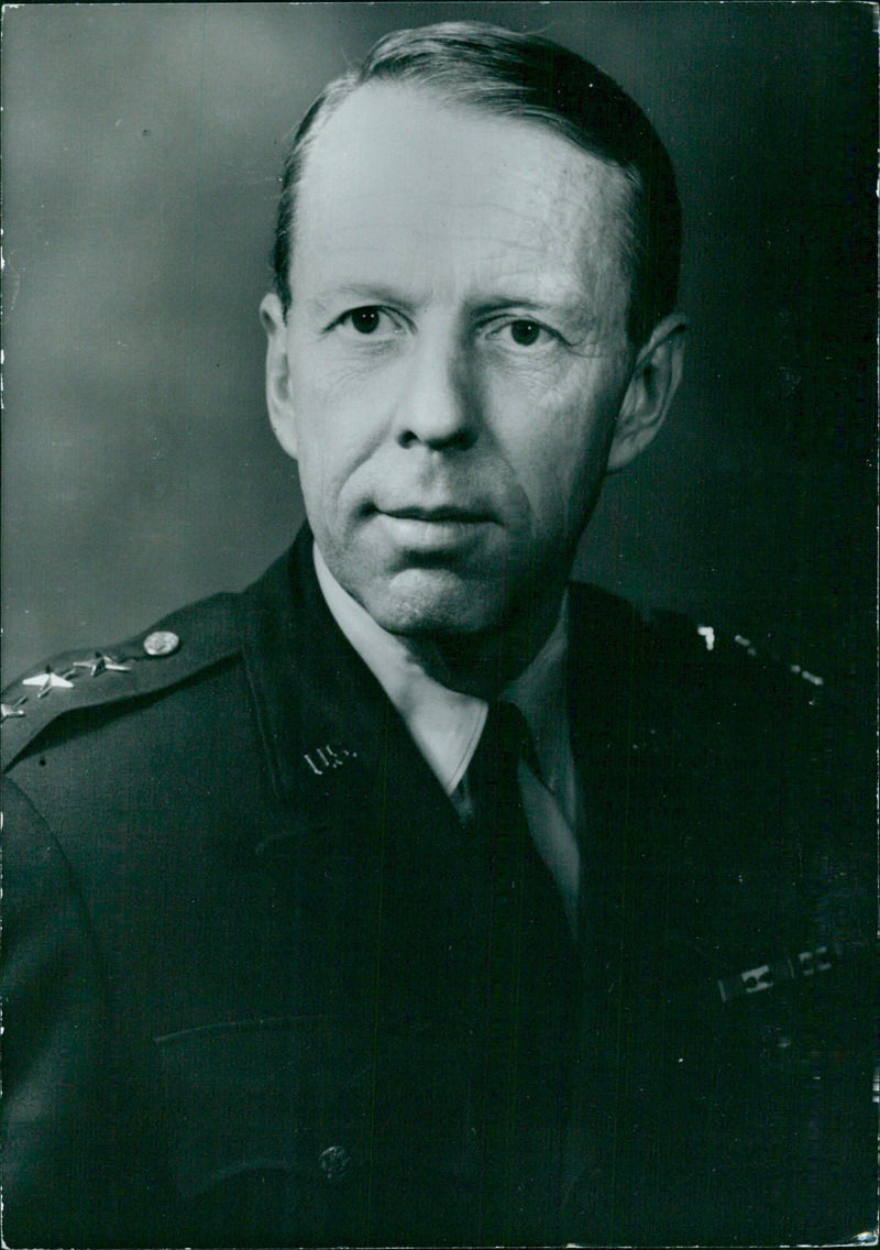 U.S. Service Chiefs: LT. GENERAL WILLIAM E. DePUY - Vintage Photograph