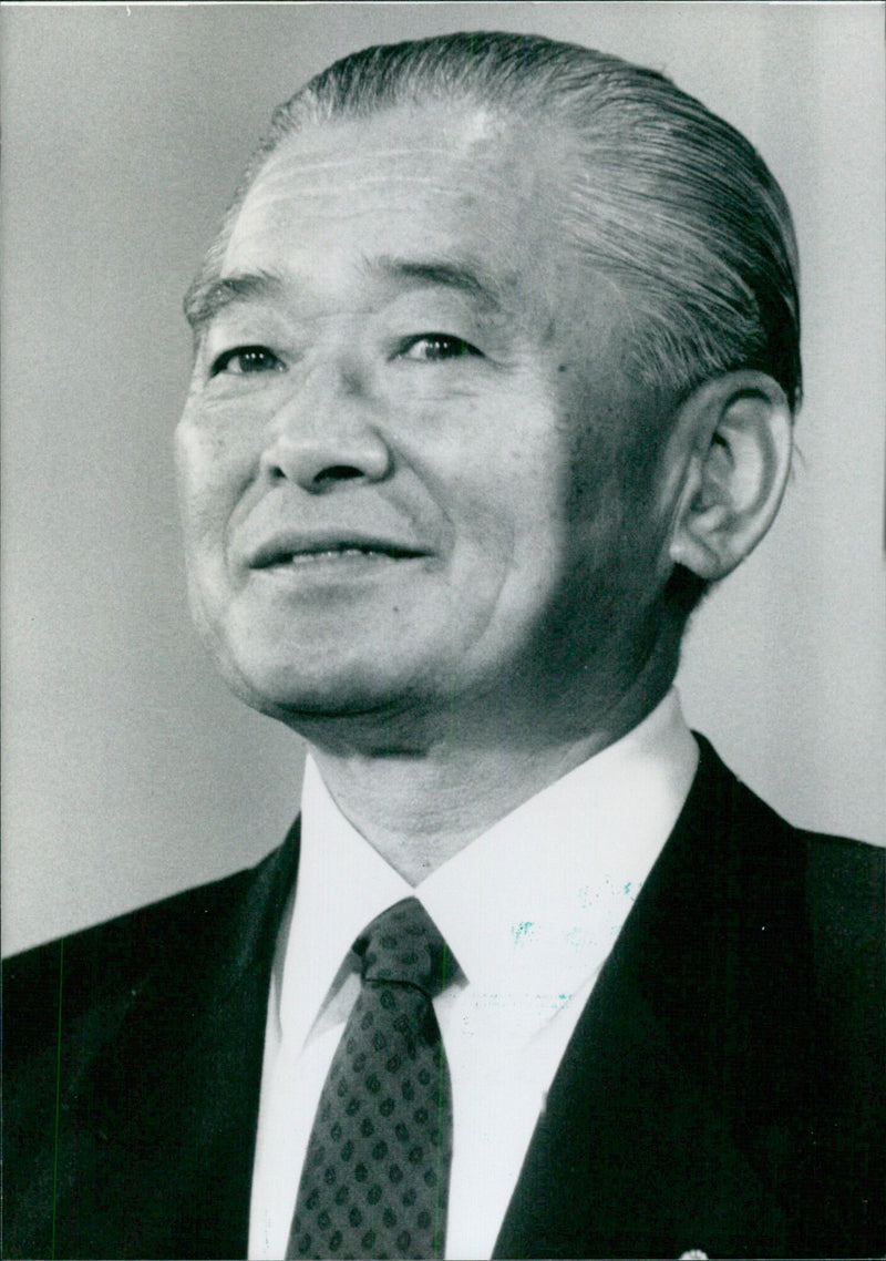 Japanese Prime Minister Noboru Takeshita speaks during a press conference in Tokyo, 1988. - Vintage Photograph