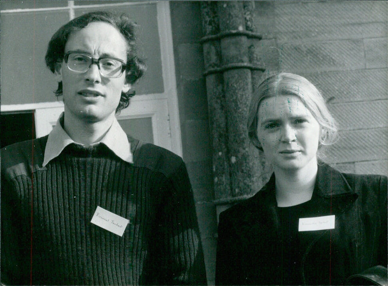 Viscount Tarbat and his wife Helen Murray Grant Mackenzie, the son and heir of the 4th Earl of Cromartie, pose for a photograph in 1989. - Vintage Photograph