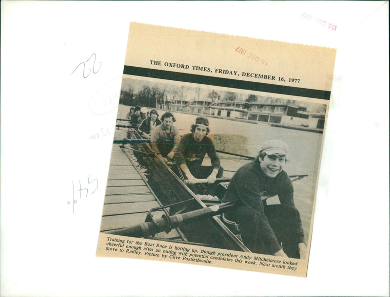 Potential boat race candidates training for the boat race in Oxford. - Vintage Photograph