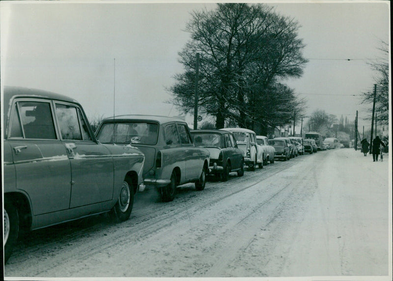 Drivers stuck in a traffic jam on the Eynsham Road in Oxford, England. - Vintage Photograph