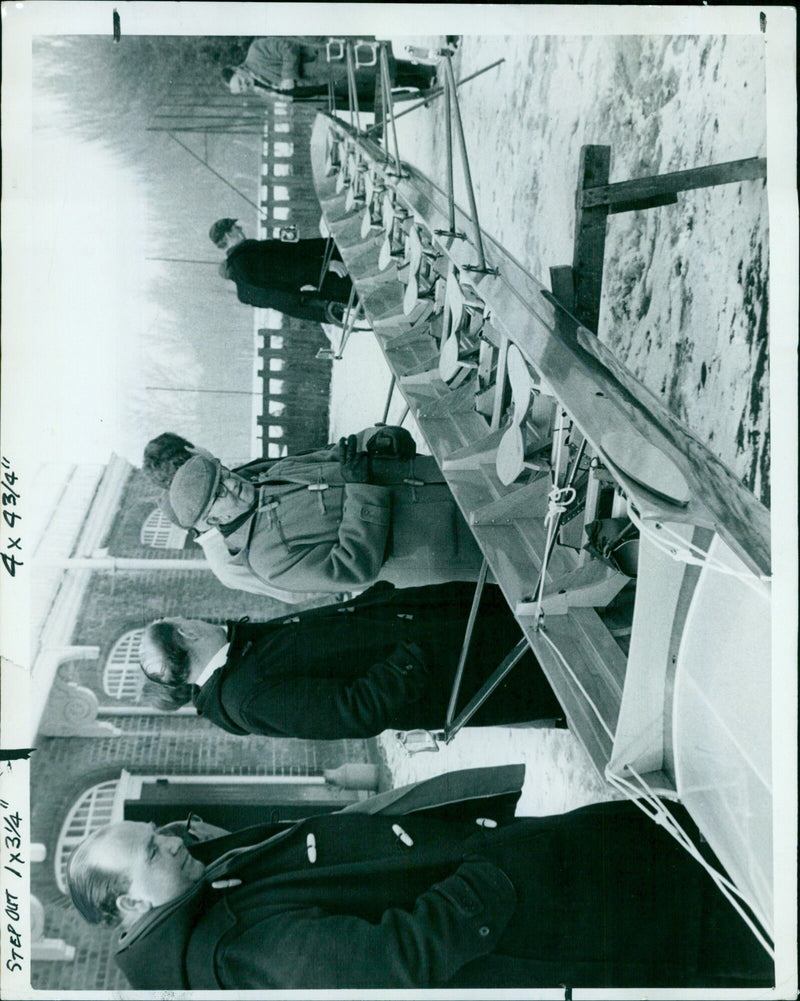 The Dark Blues' boat, the Harria boal, with its widest point near the bow. - Vintage Photograph