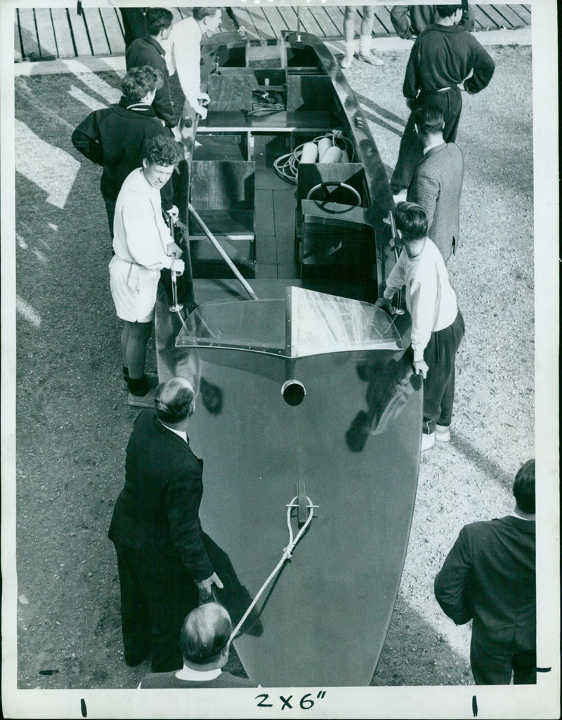 Oxford University Boat Club's new rowing launch passes its Thames Conservancy tests on the Isis. - Vintage Photograph